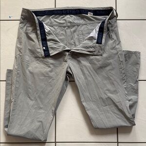 Vineyard Vines Men's Light Gray Chinos